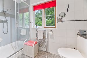 En Suite- click for photo gallery